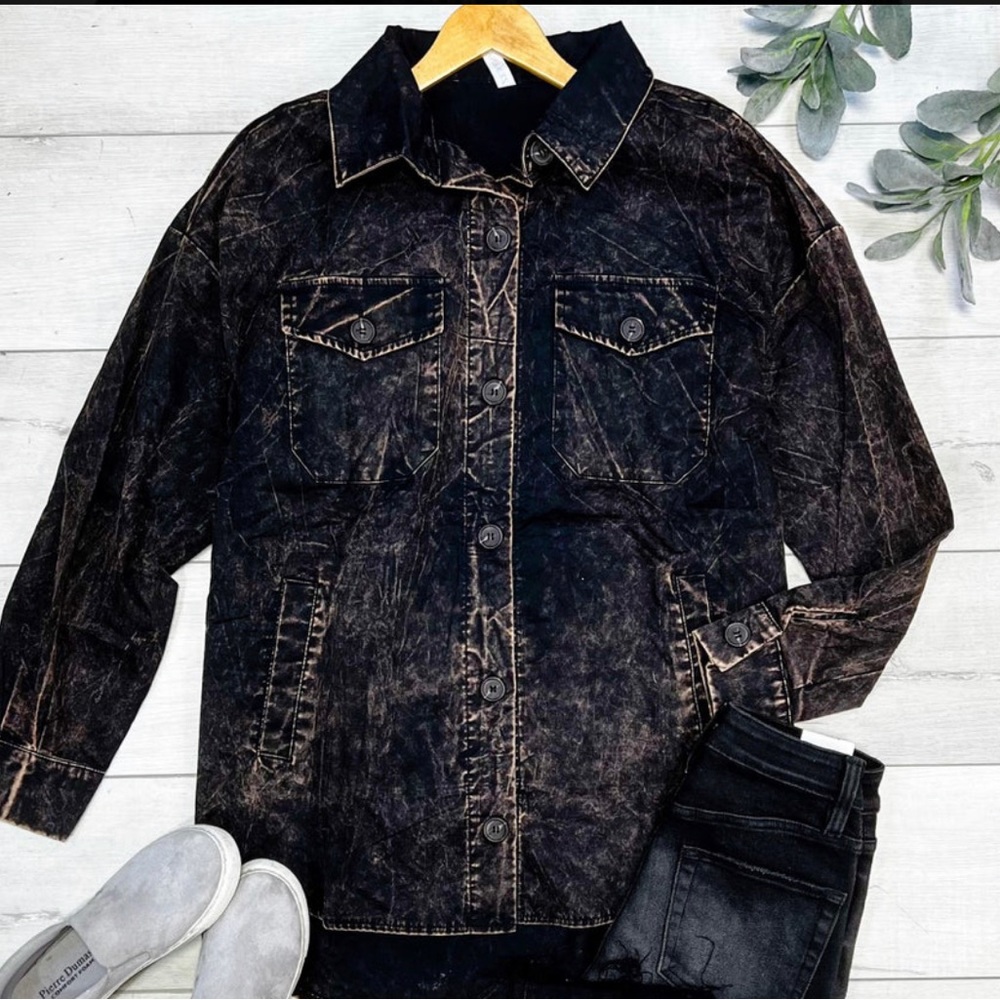 Woven Vintage Washed Shacket in Ash Black - Zenana